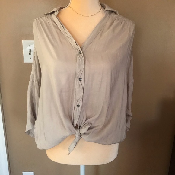 Express satin button up shirt - Picture 2 of 7